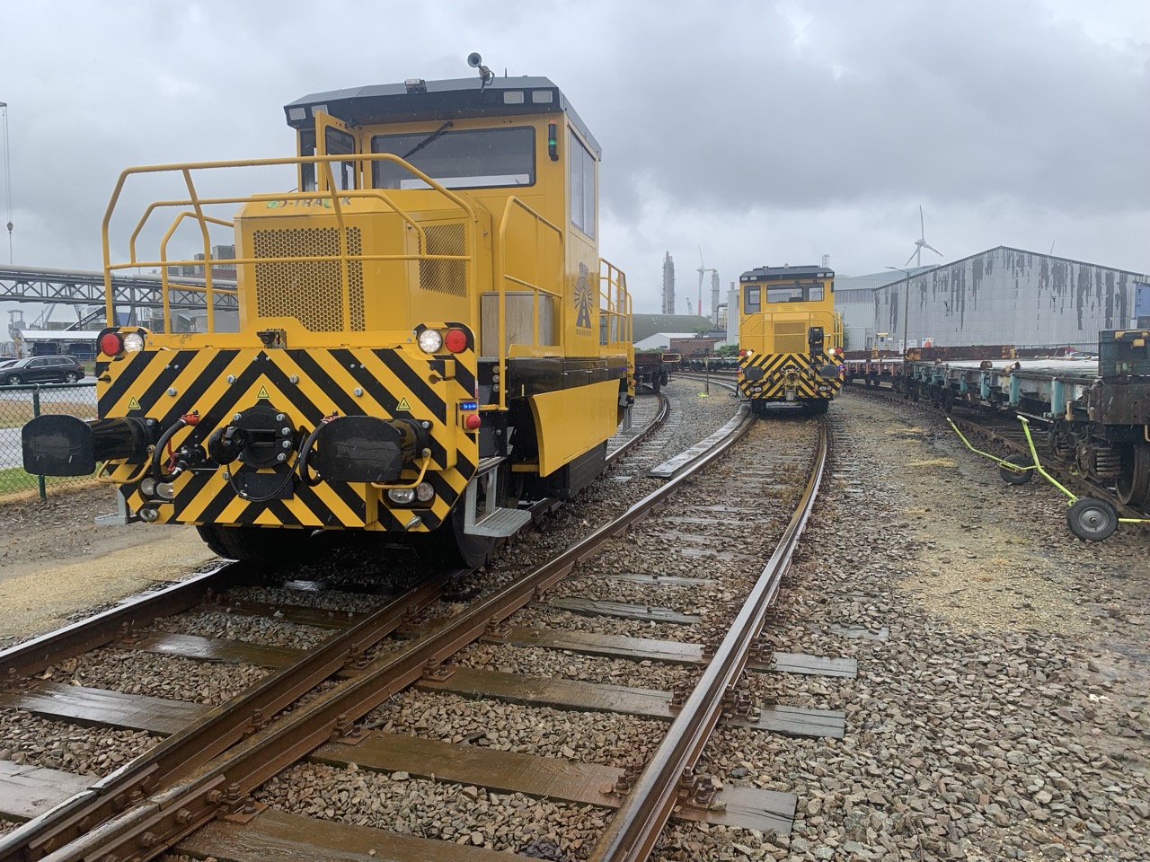 locotracteur rail route europe